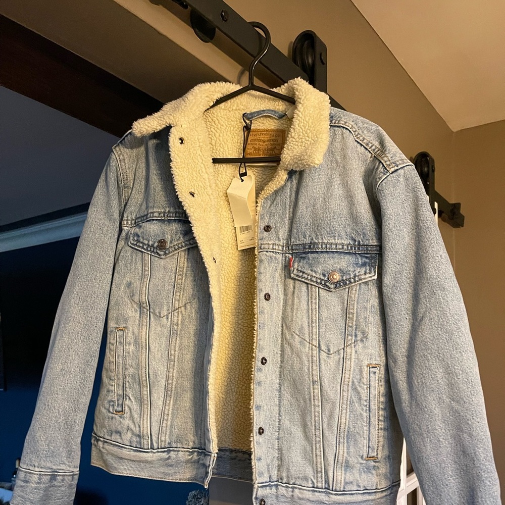 Levi’s fur jean jacket brand new with tags